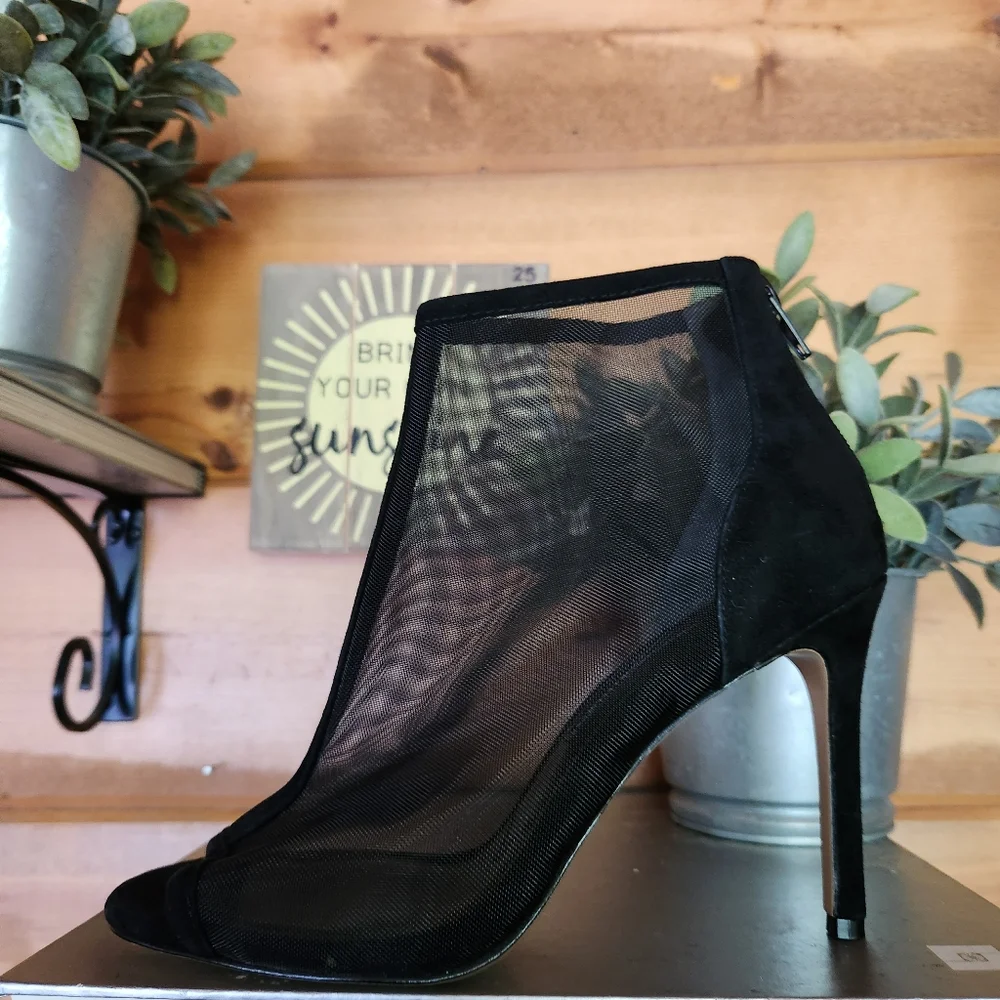 Charles David Court Black Mesh Leather Ankle Stiletto Heel Ankle Boot Bootie 6.5
